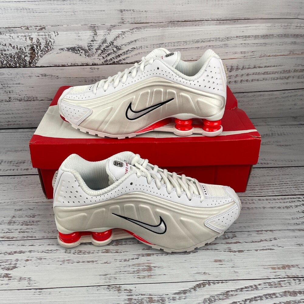 Nike Shox R4 Womens US 6.5 Sneakers White Phantom